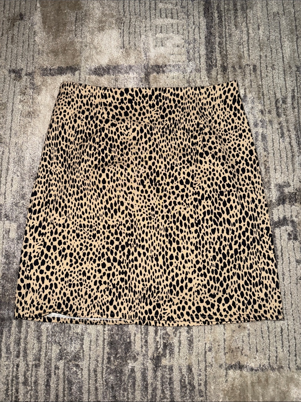 Brandy Melville Leopard Print Mini Skirt - Beige/Black